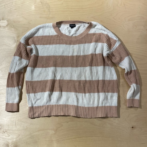 Torrid Tan and White Striped Crewneck Sweater Size 00 (PF) - Picture 3 of 11